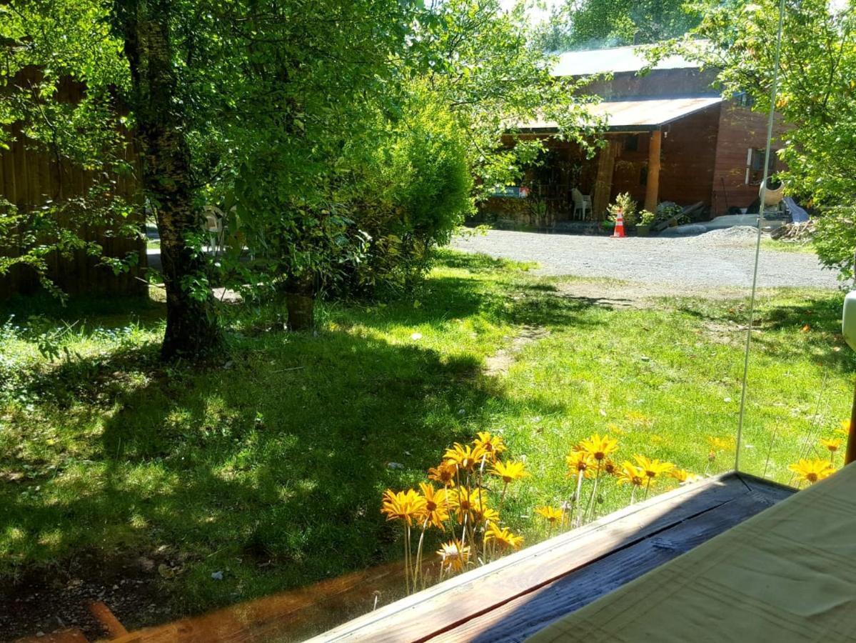 Cabanas El Cipres Пукон Екстер'єр фото